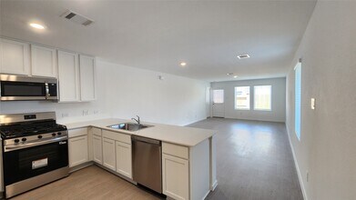 3064 Dawn Sound Dr in Park Row, TX - Building Photo - Building Photo