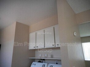 5052 S Mountain Vista St in Las Vegas, NV - Building Photo - Building Photo