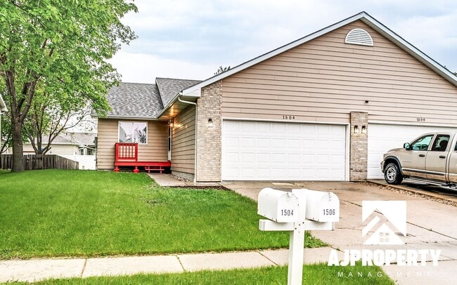 property at 1504 S Campbell Trail