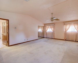 3948 Tudur Ln in Las Vegas, NV - Building Photo - Building Photo