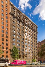 Della Robbia Apartments in New York, NY - Building Photo - Building Photo