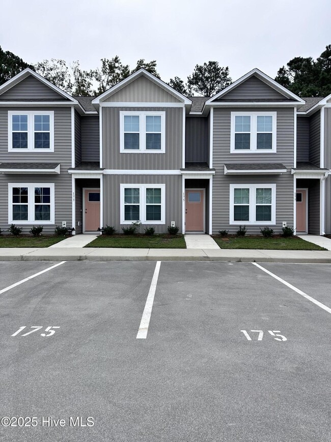 175 Loren Rd in Hubert, NC - Building Photo - Building Photo
