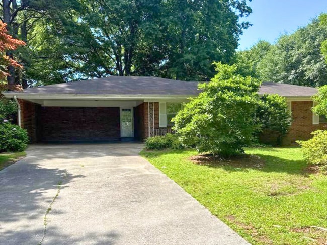 626 Emerald Dr