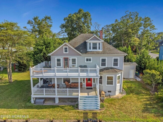 property at 5 Burlington Ave