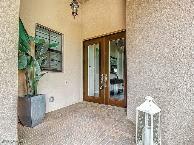 10051 Spice Bush Ln in Ft. Myers, FL - Building Photo - Building Photo