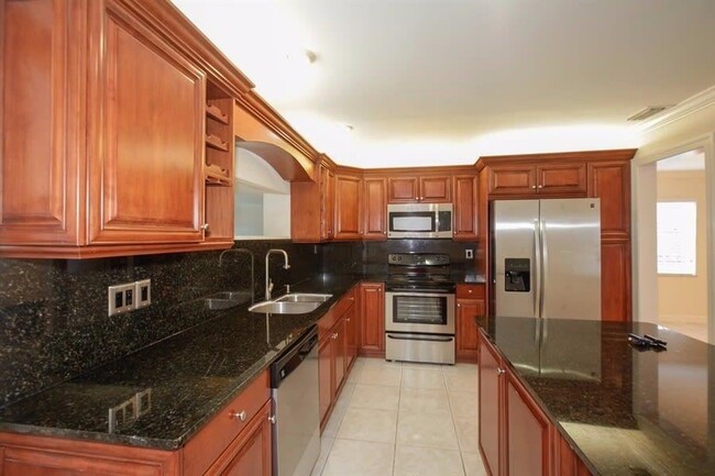 9400 NW 19th St in Pembroke Pines, FL - Building Photo - Building Photo