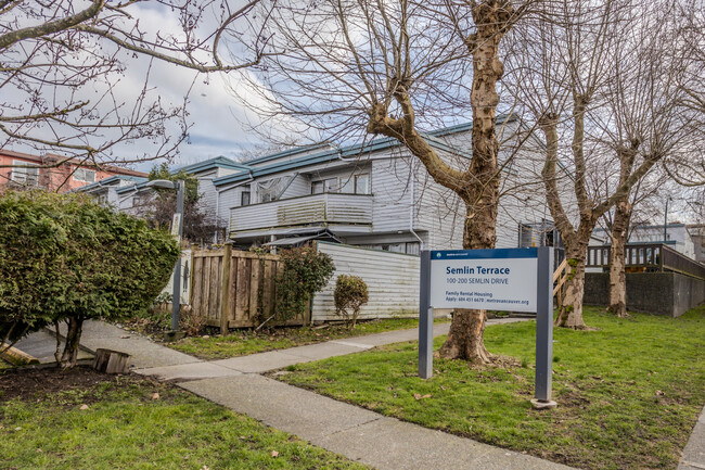 Semlin Terrace in Vancouver, BC - Building Photo - Primary Photo