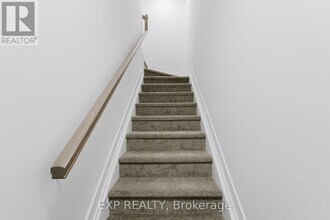 203 Silhouette Private in Ottawa, ON - Building Photo - Building Photo