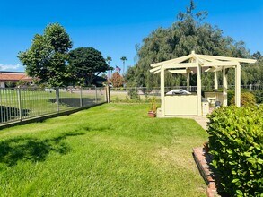 1102 Brewley Ln in Vista, CA - Building Photo - Building Photo