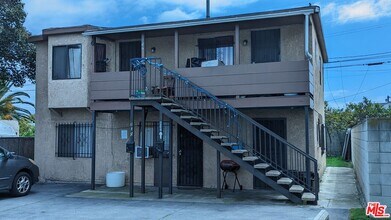 832 W Imperial Hwy in Los Angeles, CA - Building Photo - Building Photo