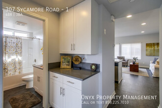 307 Sycamore Rd in San Diego, CA - Foto de edificio - Building Photo
