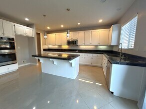11855 Silver Loop in Jurupa Valley, CA - Building Photo - Building Photo