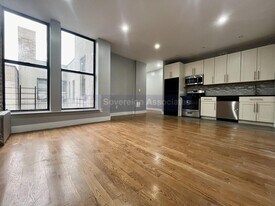 661 W 180th St in New York, NY - Building Photo