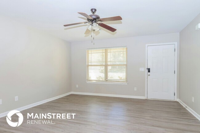 128 Pristine Dr in Locust Grove, GA - Building Photo - Building Photo