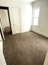 1318 W 11th St, Unit 1 in Erie, PA - Foto de edificio - Building Photo