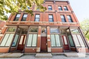 2954 N Racine Ave, Unit 2f in Chicago, IL - Building Photo
