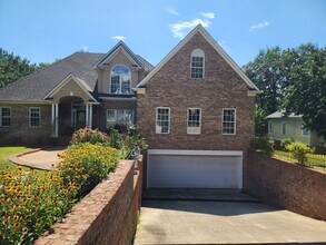 126 Emerald Dr in Mooresville, NC - Building Photo - Building Photo