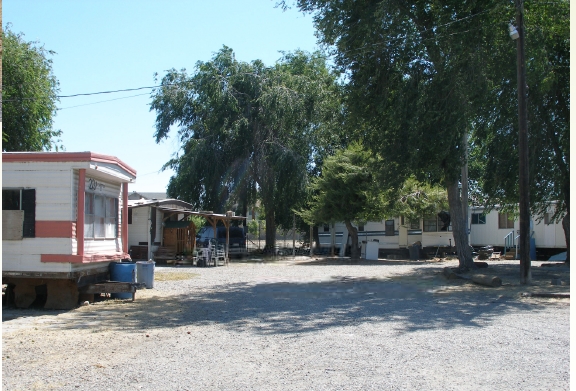 Tanner Trailer Park in Los Banos, CA - Building Photo - Building Photo