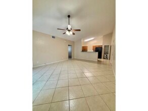 1075 Hancock Creek S Blvd in Cape Coral, FL - Building Photo - Building Photo