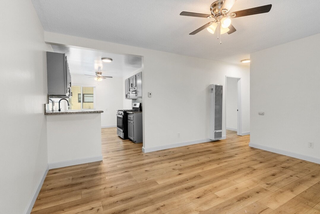 1335 Stanley Ave in Long Beach, CA - Building Photo