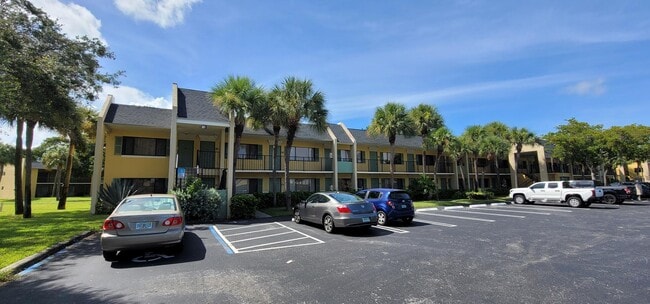 property at 1604 Meadows Cir W
