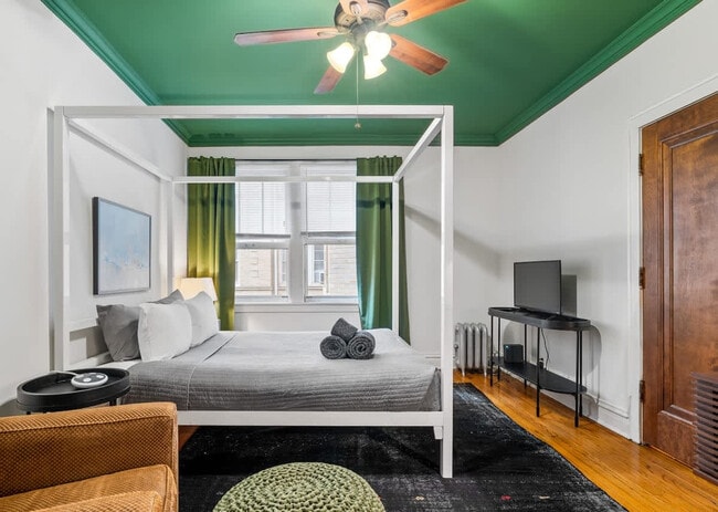 4409 N Greenview Ave in Chicago, IL - Building Photo - Building Photo