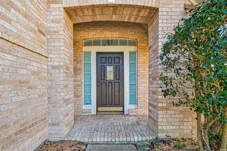 15619 Winding Valley Dr in Houston, TX - Building Photo - Building Photo