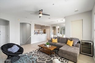 19550 N Grayhawk Dr in Scottsdale, AZ - Building Photo