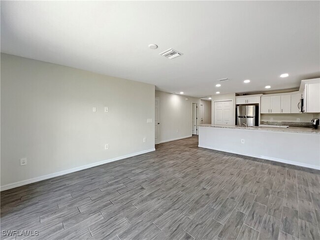 property at 1304 W 12th St