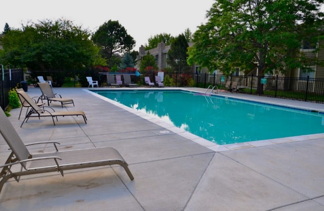 4400 S Quebec St in Denver, CO - Building Photo - Building Photo