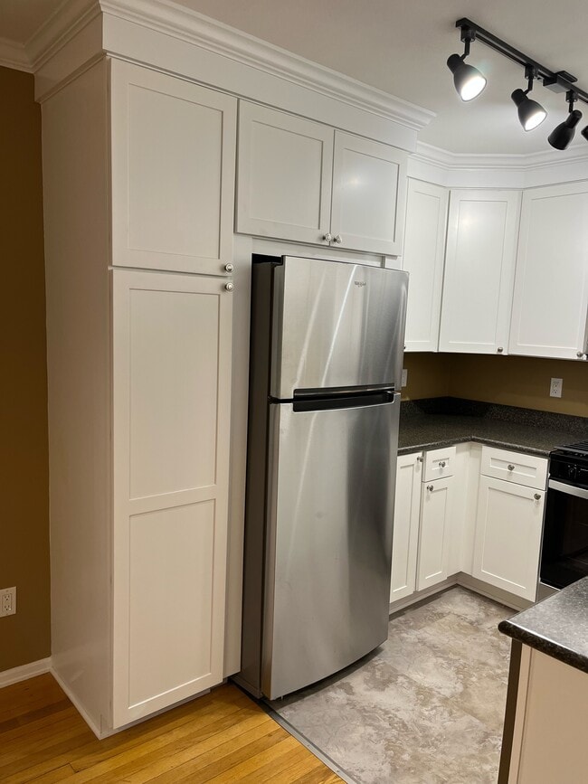 119 E Genesee St in Fayetteville, NY - Building Photo - Building Photo