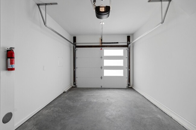 537 Bellamy Ln in Clarksville, TN - Building Photo - Building Photo