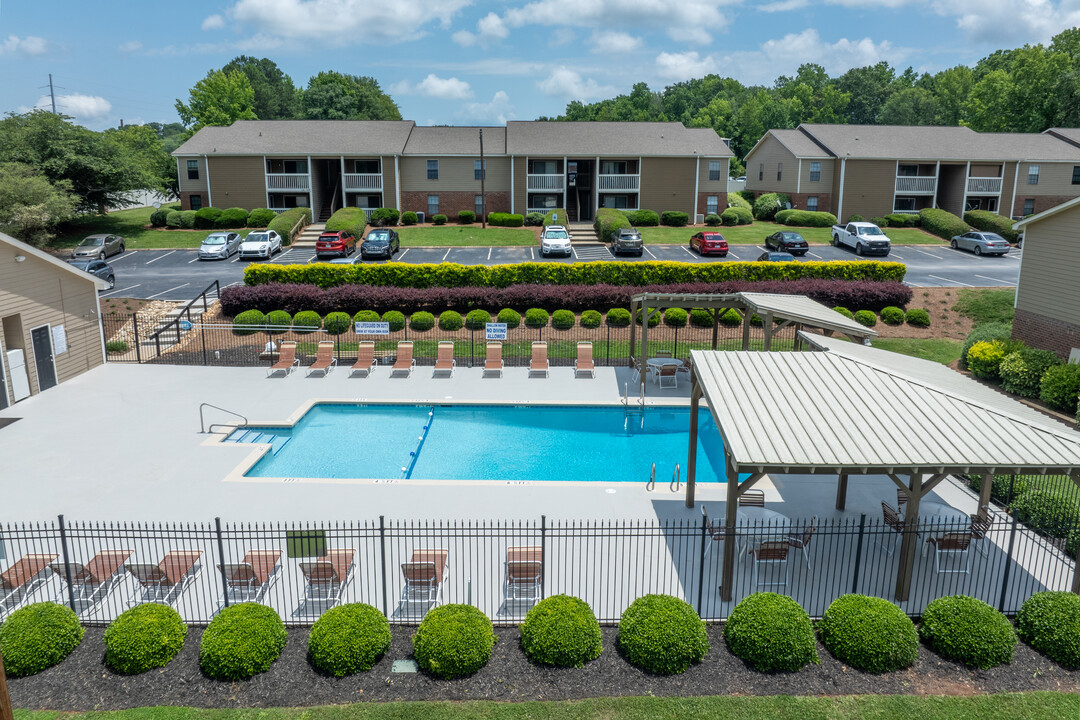 Bridgeway Apartments in Simpsonville, SC - Foto de edificio