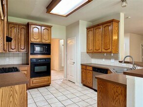8004 Laughing Waters Tr in McKinney, TX - Foto de edificio - Building Photo