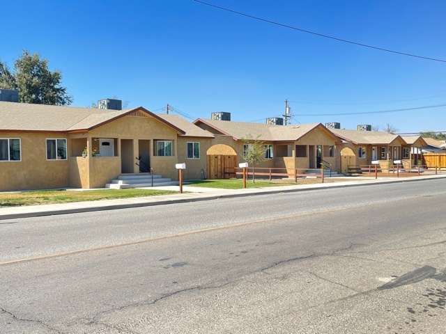 1304 Jepsen Ave in Corcoran, CA - Building Photo