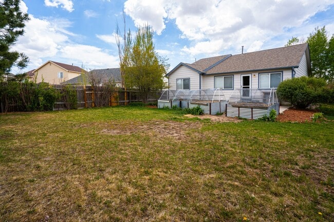 5704 Huerfano Dr in Colorado Springs, CO - Building Photo - Building Photo