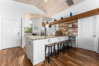 8601 Cavendish Dr in Kissimmee, FL - Building Photo - Building Photo