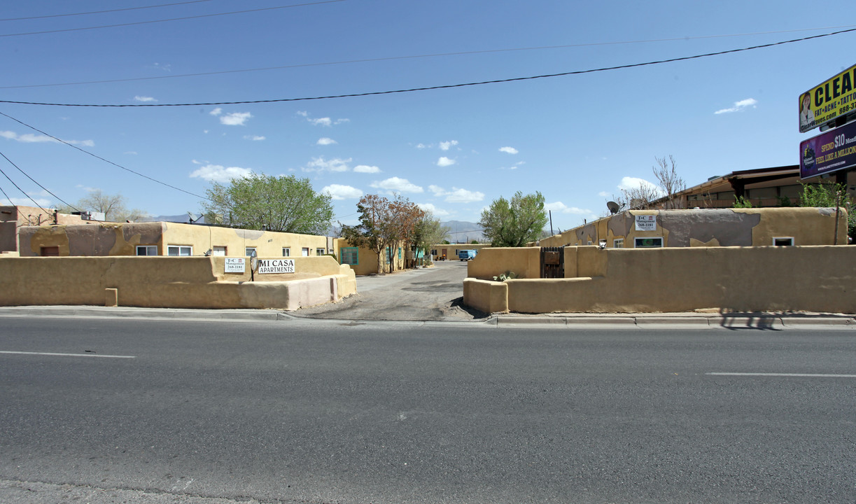 Mi Casa Apartments in Albuquerque, NM - Building Photo