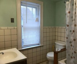 971 Peckham St in Akron, OH - Building Photo - Building Photo