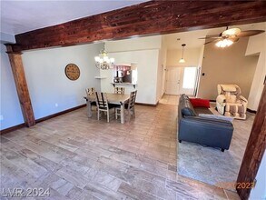 9436 Quail Ridge Dr in Las Vegas, NV - Building Photo - Building Photo