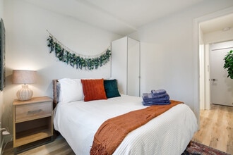 3843 20th Ave SW in Seattle, WA - Building Photo - Building Photo