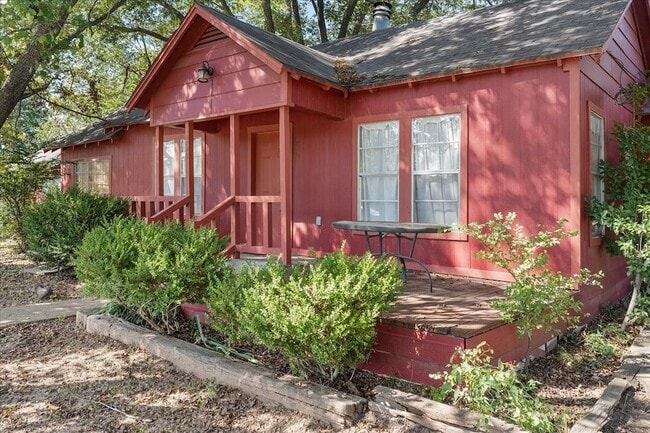 259 Hiland Ln in Pottsboro, TX - Building Photo - Building Photo