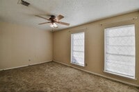 13915 Roundstone Ln photo'