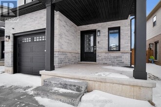 3906 Auckland Ave. in London, ON - Building Photo - Building Photo