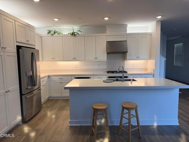 461 Snowdrop Ln in Santa Paula, CA - Foto de edificio - Building Photo