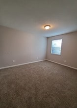 Pinehurst Apartments in Huntsville, AL - Foto de edificio - Building Photo