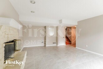 1105 NW 66th Terrace in Kansas City, MO - Foto de edificio - Building Photo