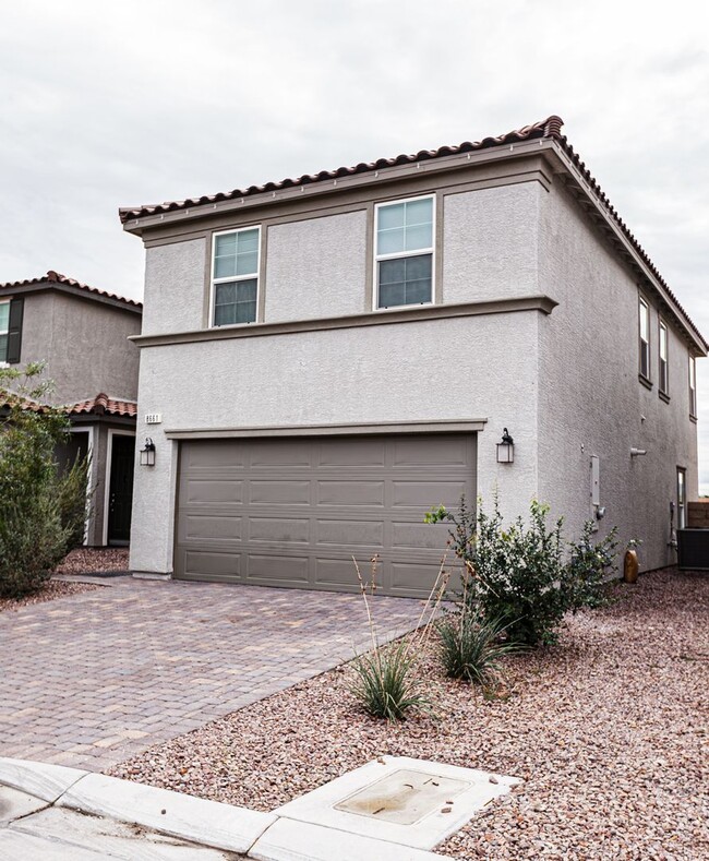 8661 Senna Ave in Las Vegas, NV - Building Photo - Building Photo