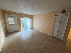 11394 Royal Palm Blvd in Coral Springs, FL - Building Photo - Building Photo