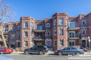 190 Kelton, Unit 3 in Boston, MA - Building Photo